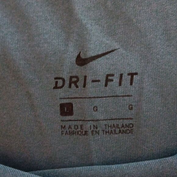 Nike   - Picture 2 of 5